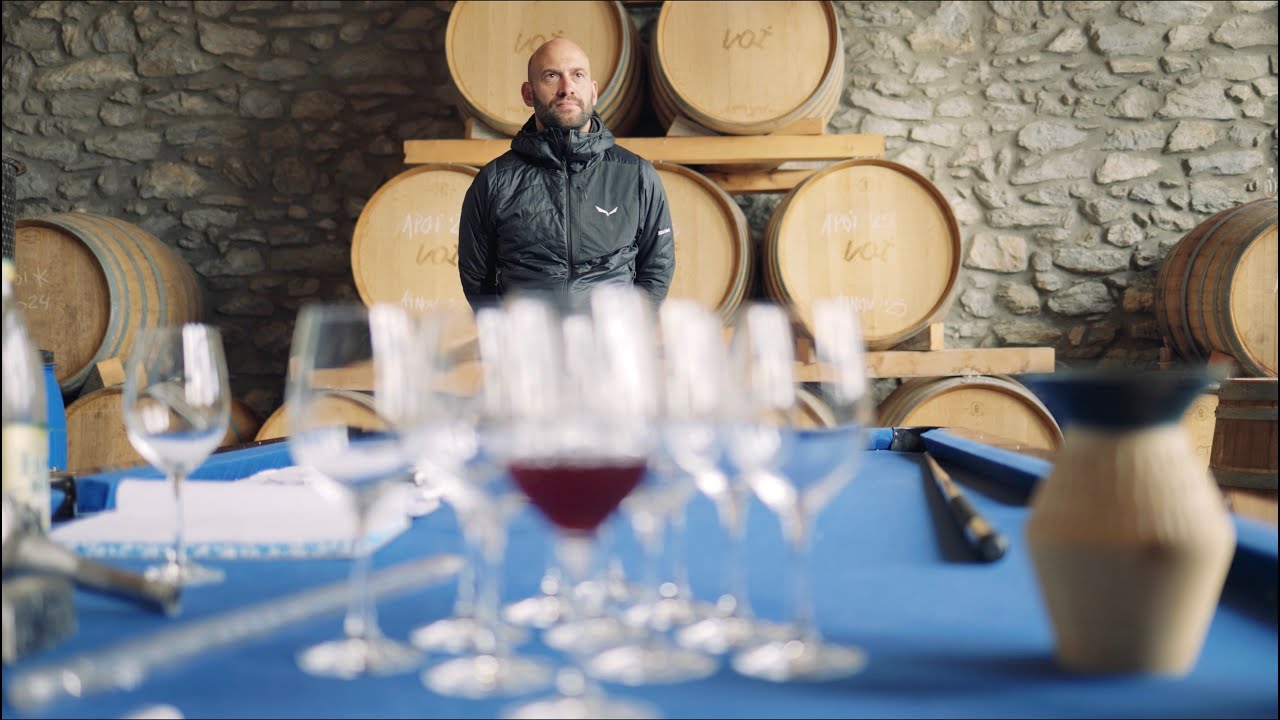 Video laden: l’impossible du vin or the Voϊ* of the Wines of mount Olympus